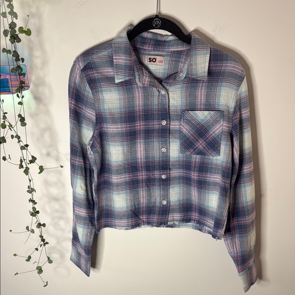SO brand cropped flannel button up
